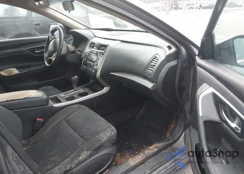 2015 Nissan Altima 2.5 S z USA, uszkodzony, nr VIN 1N4AL3AP6FN391648